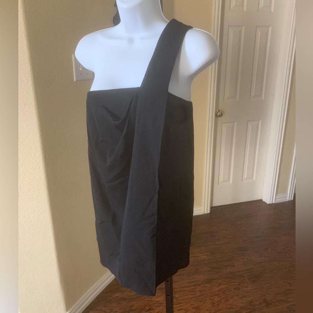 Gucci One-Shoulder Black Top Size 46